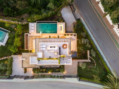 Villa Azul - Contemporary Villa in La Cerquilla