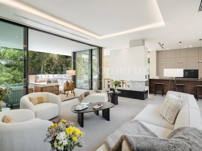 Villa Azul - Contemporary Villa in La Cerquilla