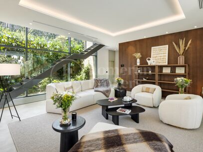 Villa Azul - Contemporary Villa in La Cerquilla