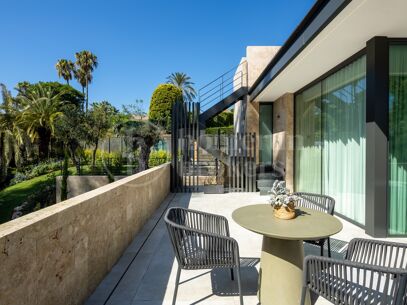 Villa Azul - Contemporary Villa in La Cerquilla