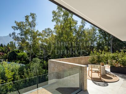 Villa Azul - Contemporary Villa in La Cerquilla