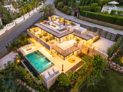 Villa Azul - Contemporary Villa in La Cerquilla