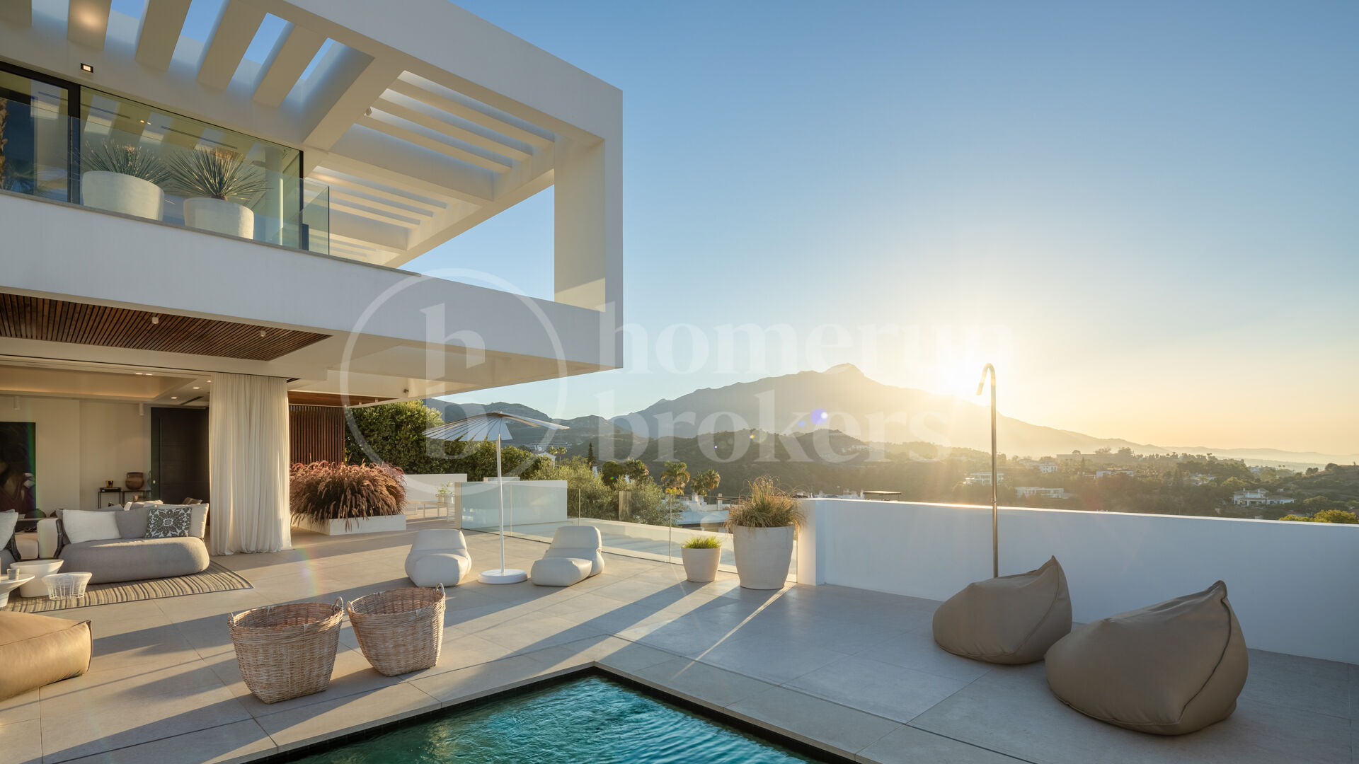 Villa Mika - Modern Villa med Panoramautsikt i La Quinta