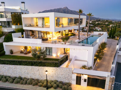 Villa Mika - Modern Villa med Panoramautsikt i La Quinta