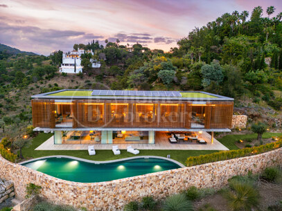 Villa Mashrabiya - Contemporary Architectural Marvel in El Madroñal