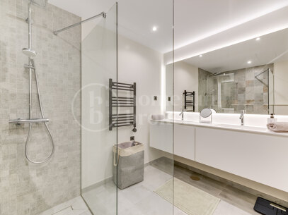 Townhouse Puente Romano - Ideally Located Holiday Home