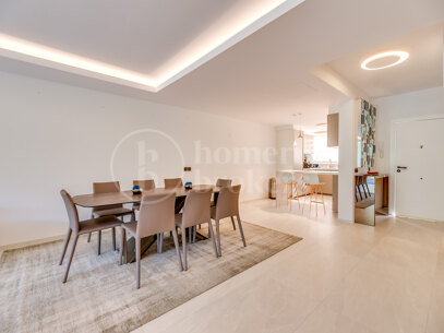 Townhouse Puente Romano - Ideally Located Holiday Home