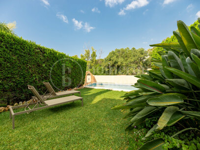 Townhouse Puente Romano - Ideally Located Holiday Home
