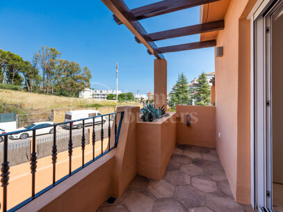 Townhouse Puente Romano - Ideally Located Holiday Home