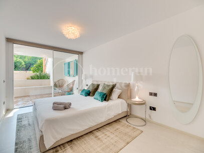 Townhouse Puente Romano - Ideally Located Holiday Home