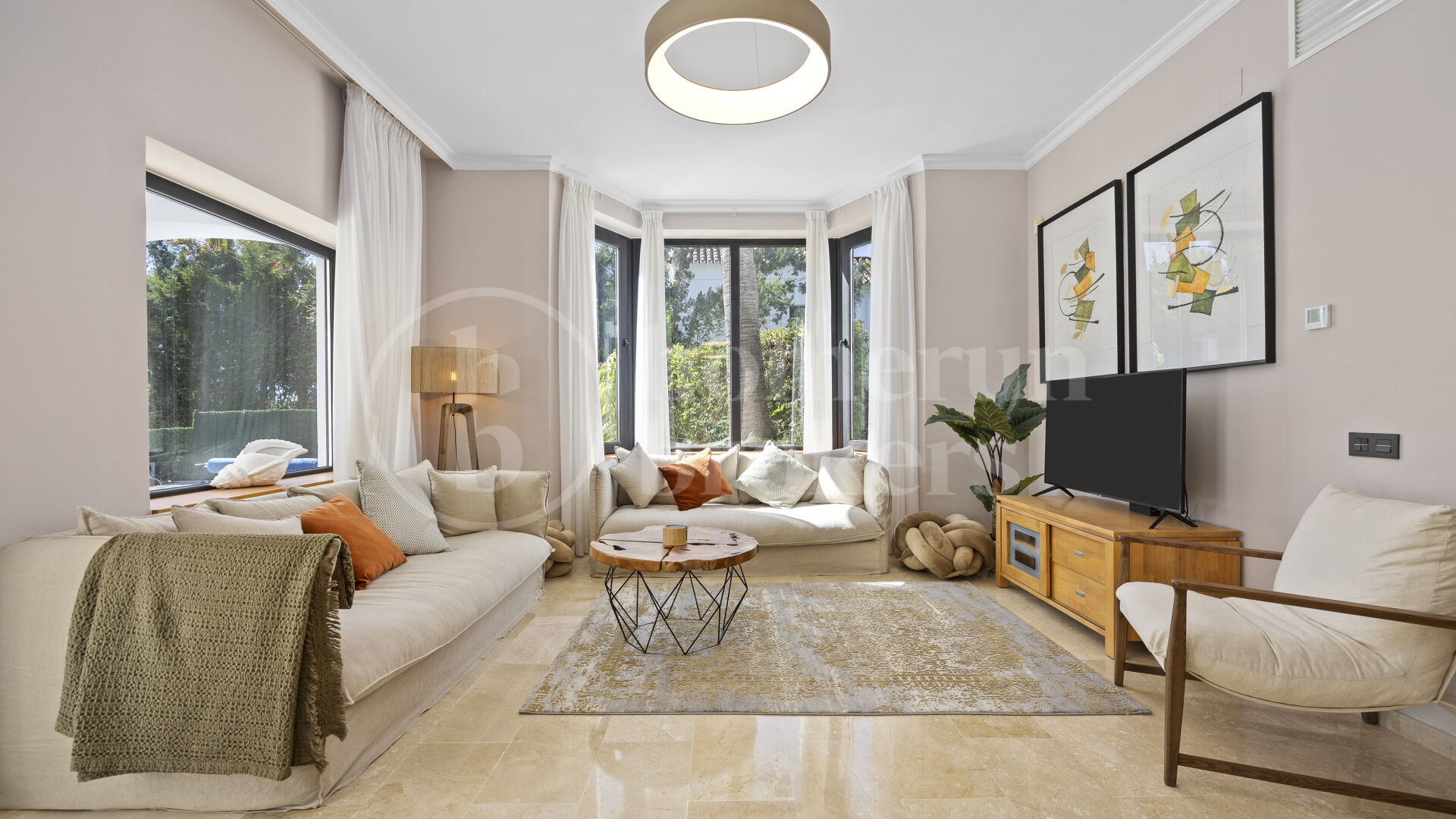 Villa Paradis - Contemporary Andalusian style villa in El Paraiso Alto