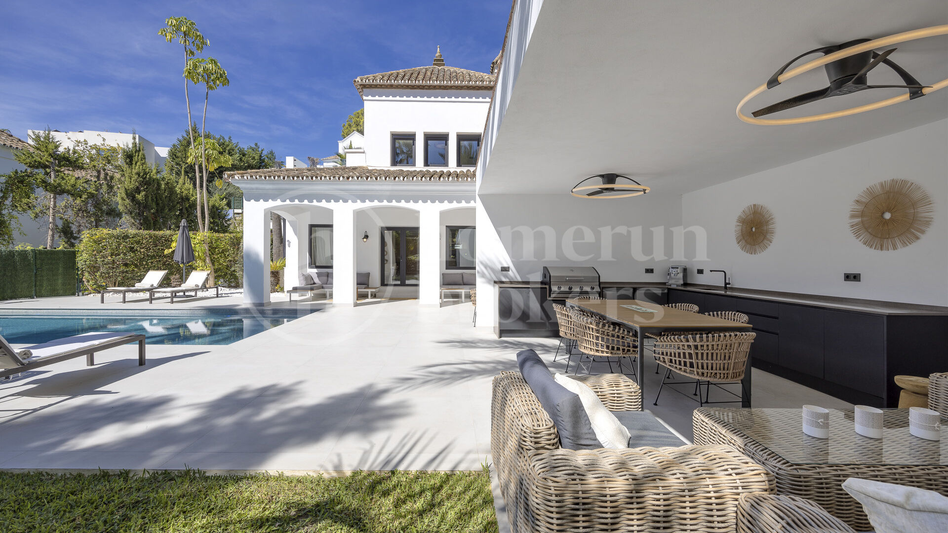 Villa Paradis - Contemporary Andalusian style villa in El Paraiso Alto