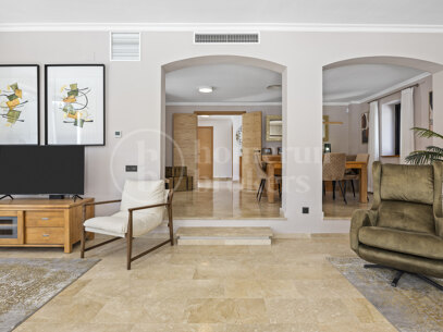 Villa Paradis - Villa i modern andalusisk stil i El Paraiso Alto