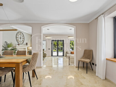 Villa Paradis - Villa i modern andalusisk stil i El Paraiso Alto
