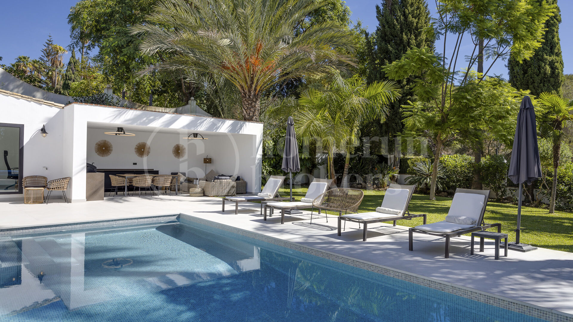 Villa Paradis - Contemporary Andalusian style villa in El Paraiso Alto