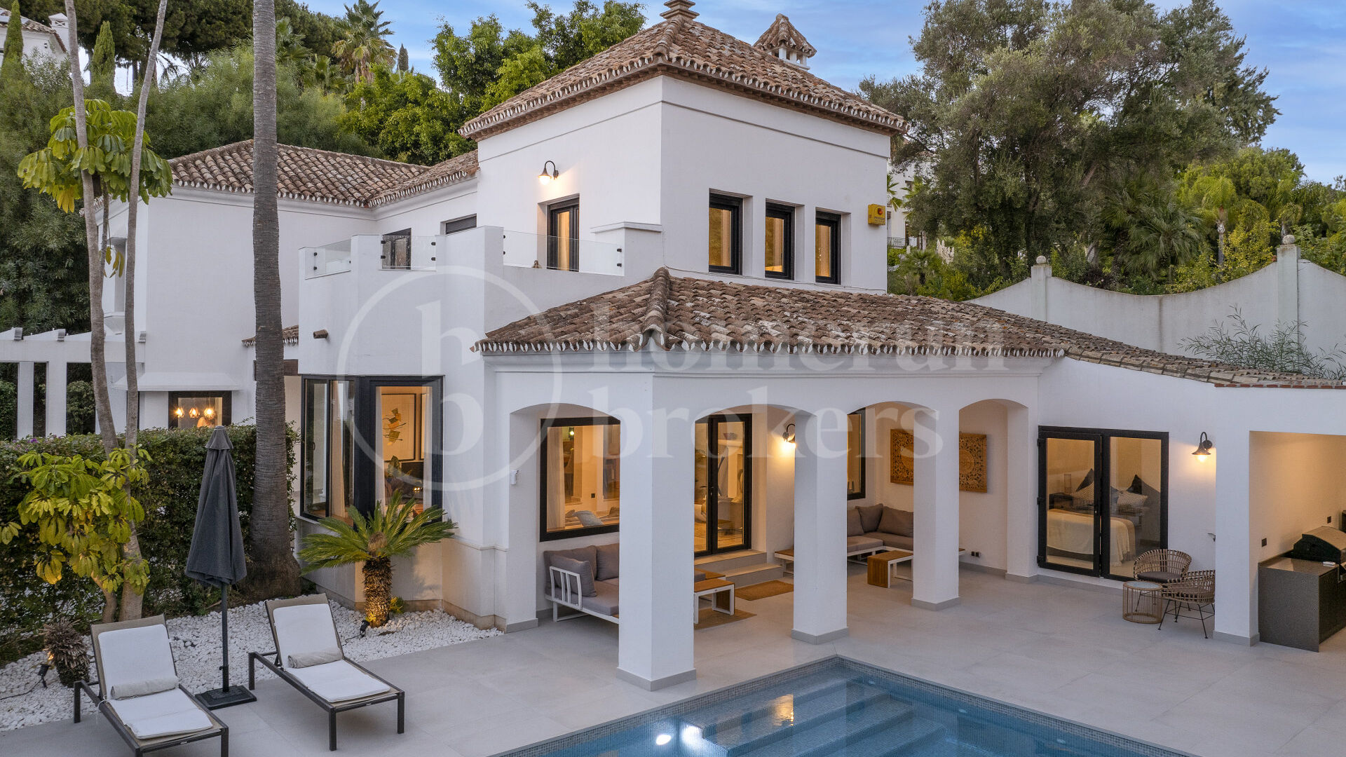 Villa Paradis - Contemporary Andalusian style villa in El Paraiso Alto