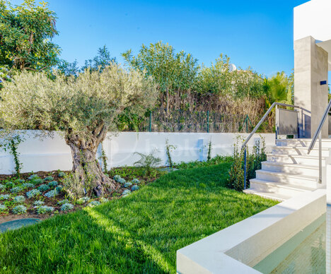 Villa Azure - Contemporary VIlla in Marbesa, East Marbella