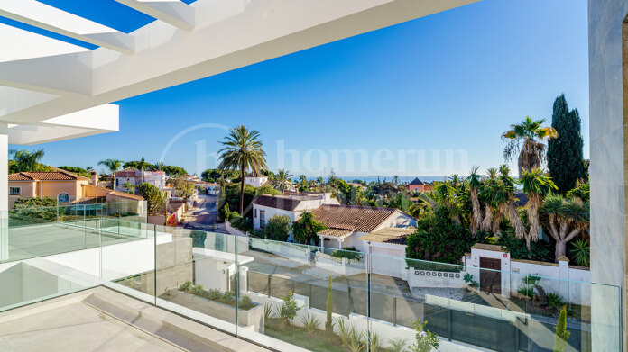 Villa Azure - Contemporary VIlla in Marbesa, East Marbella