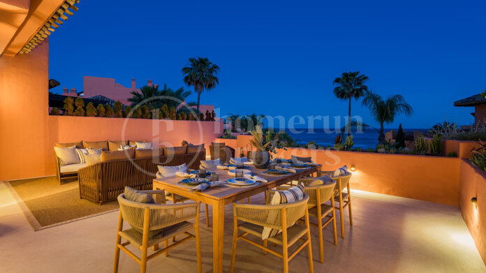 Penthouse La Morera - Beachfront Penthouse in Marbella East