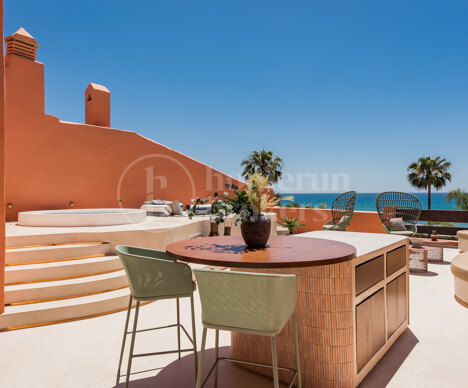 Penthouse La Morera - Beachfront Penthouse in Marbella East