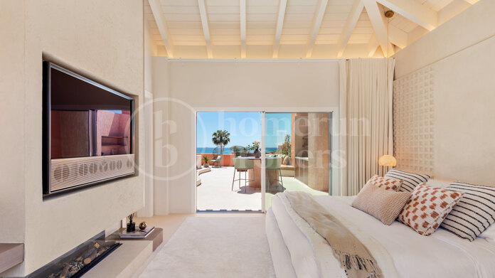 Penthouse La Morera - Beachfront Penthouse in Marbella East