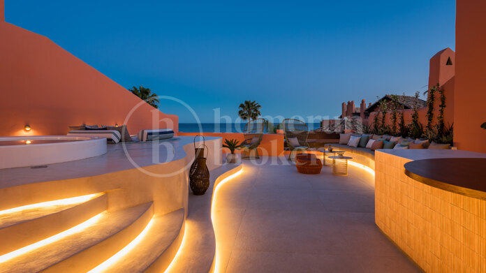 Penthouse La Morera - Beachfront Penthouse in Marbella East