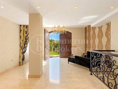 Villa Alegre -Panoramic Views in El Herrojo Benahavis