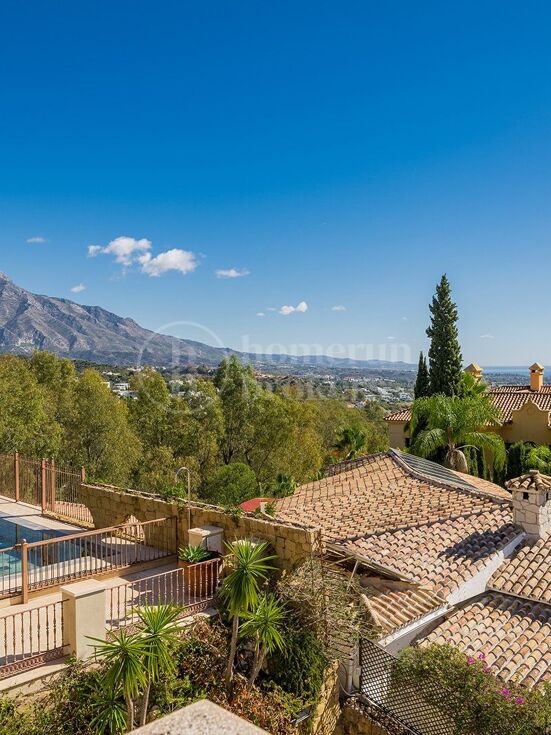Villa Alegre - Panoramavyer i El Herrojo, Benahavis