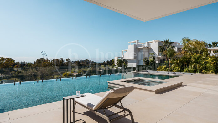 Villa Sky - Luxury Villa with Sea and Golf Views in La Alqueria