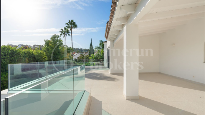 Villa Cattleya - Elegant Villa in Gated Community in Nueva Andalucia´s Golf Valley