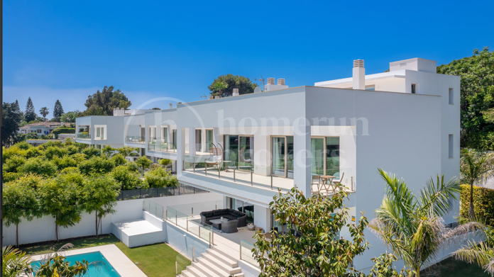 Villa Gudalmina - Steps from the Beach in Guadalmina Baja