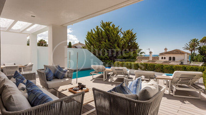 Villa Magda- Contemporary villa in Puente Romano, Marbella Golden Mile