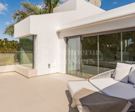 Villa Magda- Contemporary villa in Puente Romano, Marbella Golden Mile