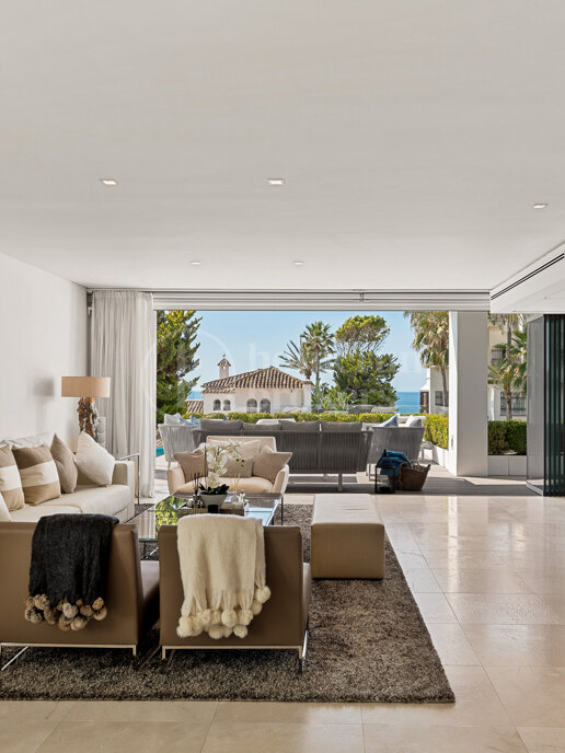 Villa Magda- Contemporary villa in Puente Romano, Marbella Golden Mile