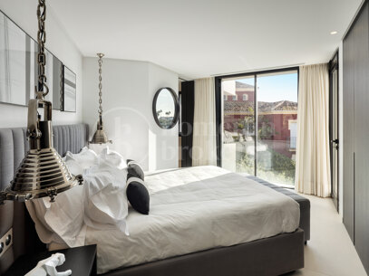 Villa La Toca – Modern Villa i El Herrojo Alto, Benahavís