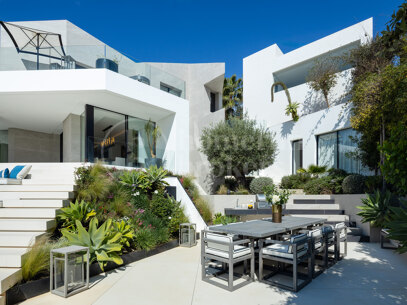 Villa La Toca – Modern Villa i El Herrojo Alto, Benahavís