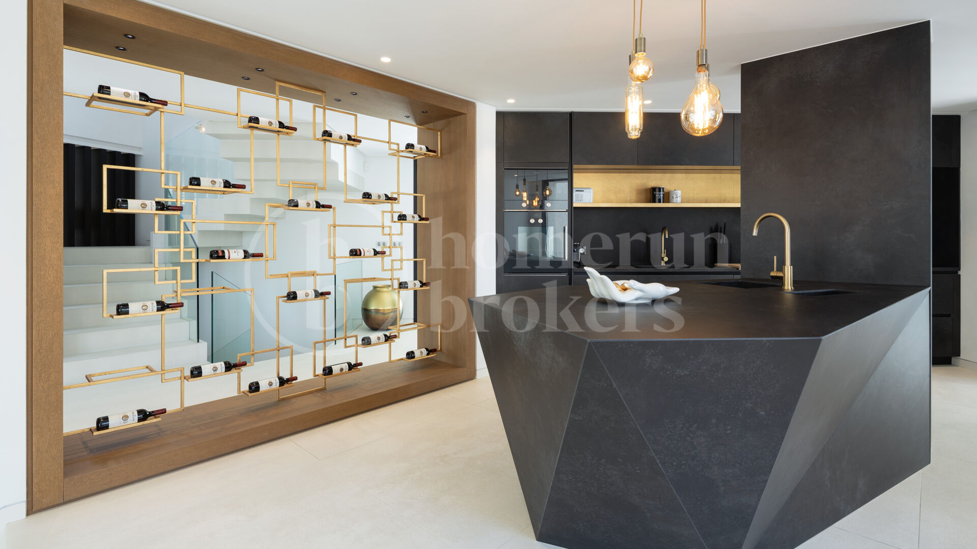 Villa La Toca – Refined Contemporary Living in El Herrojo Alto, Benahavís