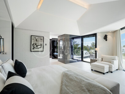 Villa La Toca – Modern Villa i El Herrojo Alto, Benahavís
