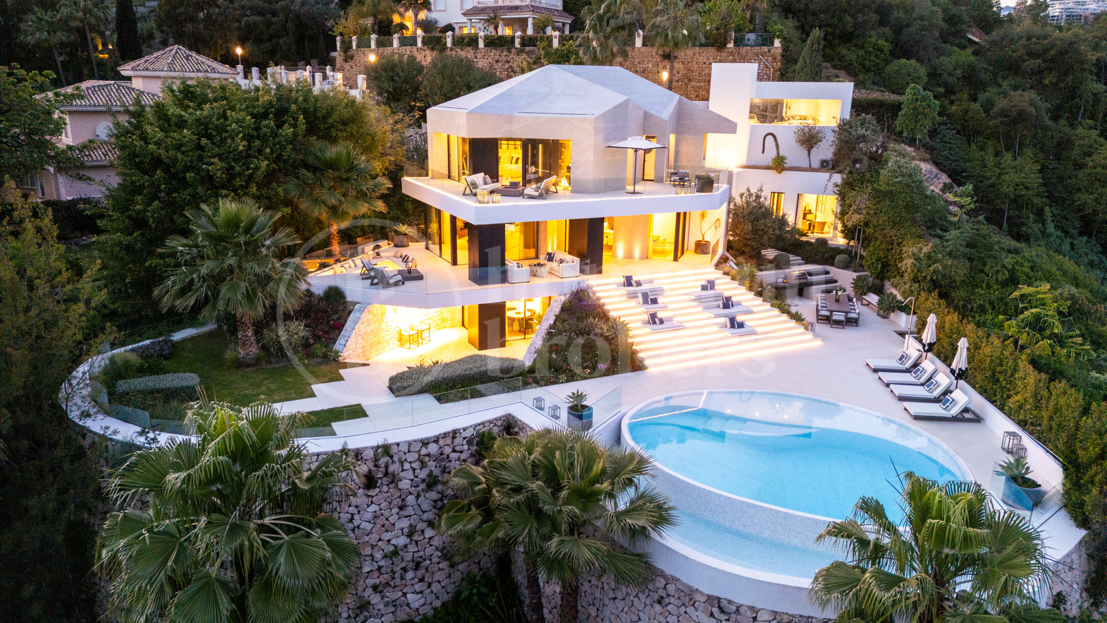 Villa La Toca – Modern Villa i El Herrojo Alto, Benahavís