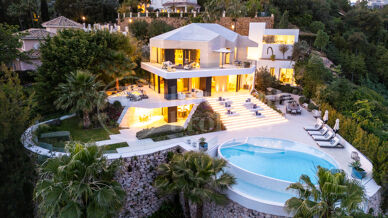 Villa La Toca – Refined Contemporary Living in El Herrojo Alto, Benahavís