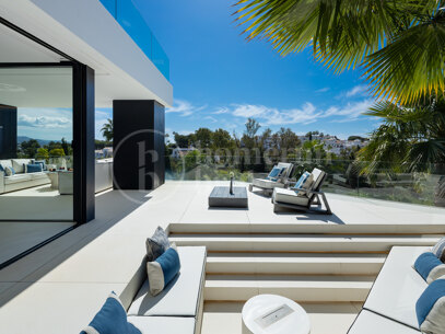 Villa La Toca – Modern Villa i El Herrojo Alto, Benahavís