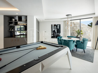 Villa La Toca – Modern Villa i El Herrojo Alto, Benahavís
