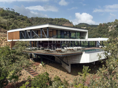 Villa Five - Newly built Contemporary Masterpice in El Madroñal