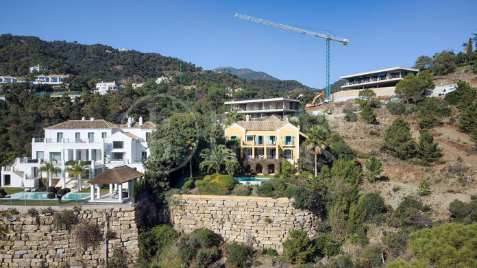 Villa La Soleá - Andalusian Villa in El Madroñal, Benahavis