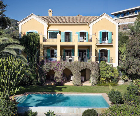 Villa La Soleá - Andalusian Villa in El Madroñal, Benahavis