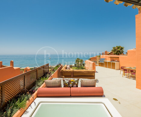 La Morera 2 - Beachfront Duplex Penthouse in Marbella East