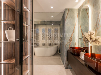 La Morera 2 - Beachfront Duplex Penthouse in Marbella East