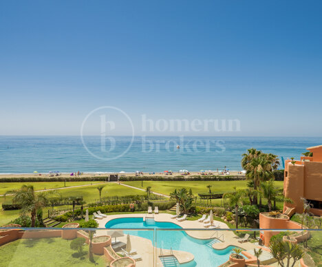 La Morera 2 - Beachfront Duplex Penthouse in Marbella East