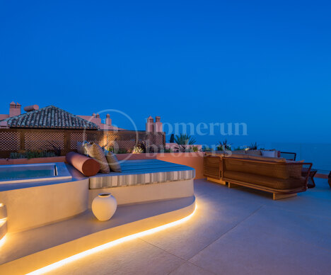 La Morera 2 - Beachfront Duplex Penthouse in Marbella East