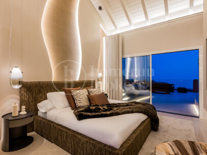 La Morera 2 - Beachfront Duplex Penthouse in Marbella East